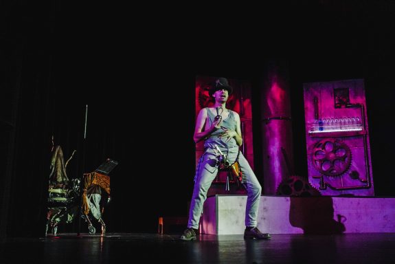 Die große Wörterfabrik / Regie: Marek S. Bednarsky