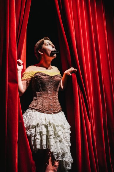 Die große Wörterfabrik / Regie: Marek S. Bednarsky